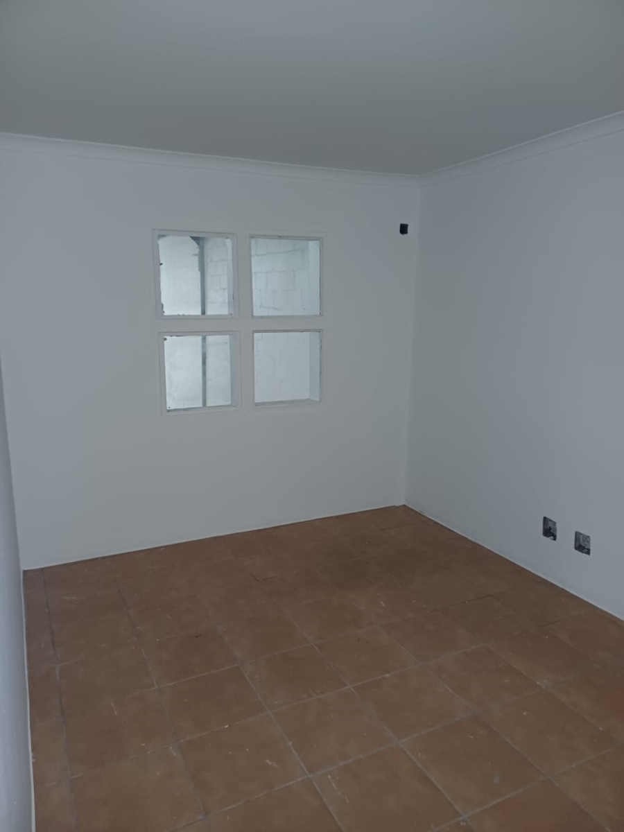 To Let Commercial Property for Rent in Okavango Park Western Cape